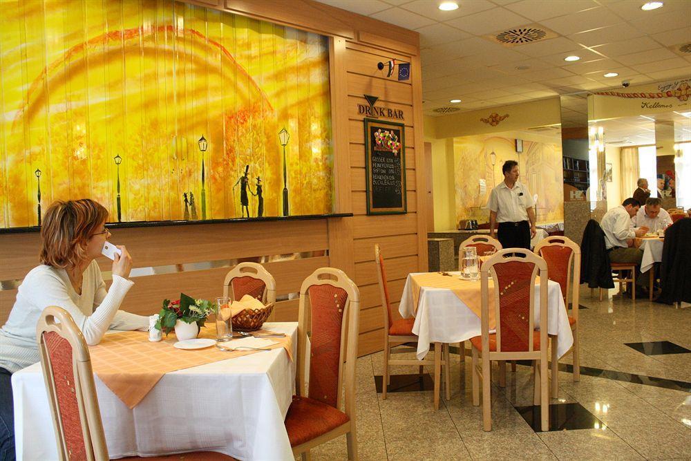 Hotel Zuglo Budapest Exterior photo